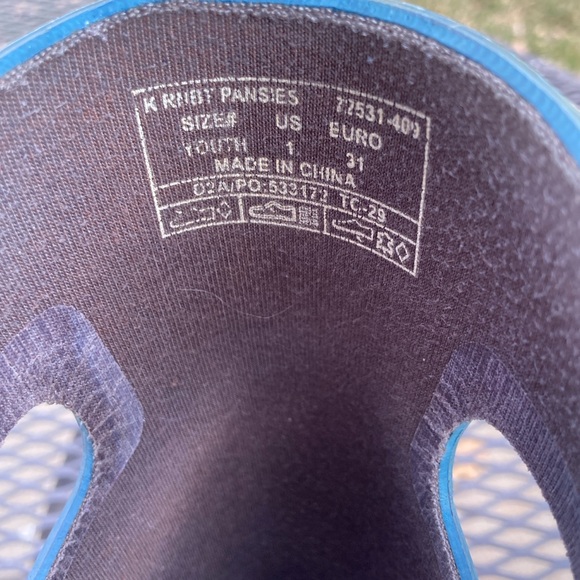 Bogs Rain Boots Blue and Pink Floral Boots (size 1) - Picture 4 of 6